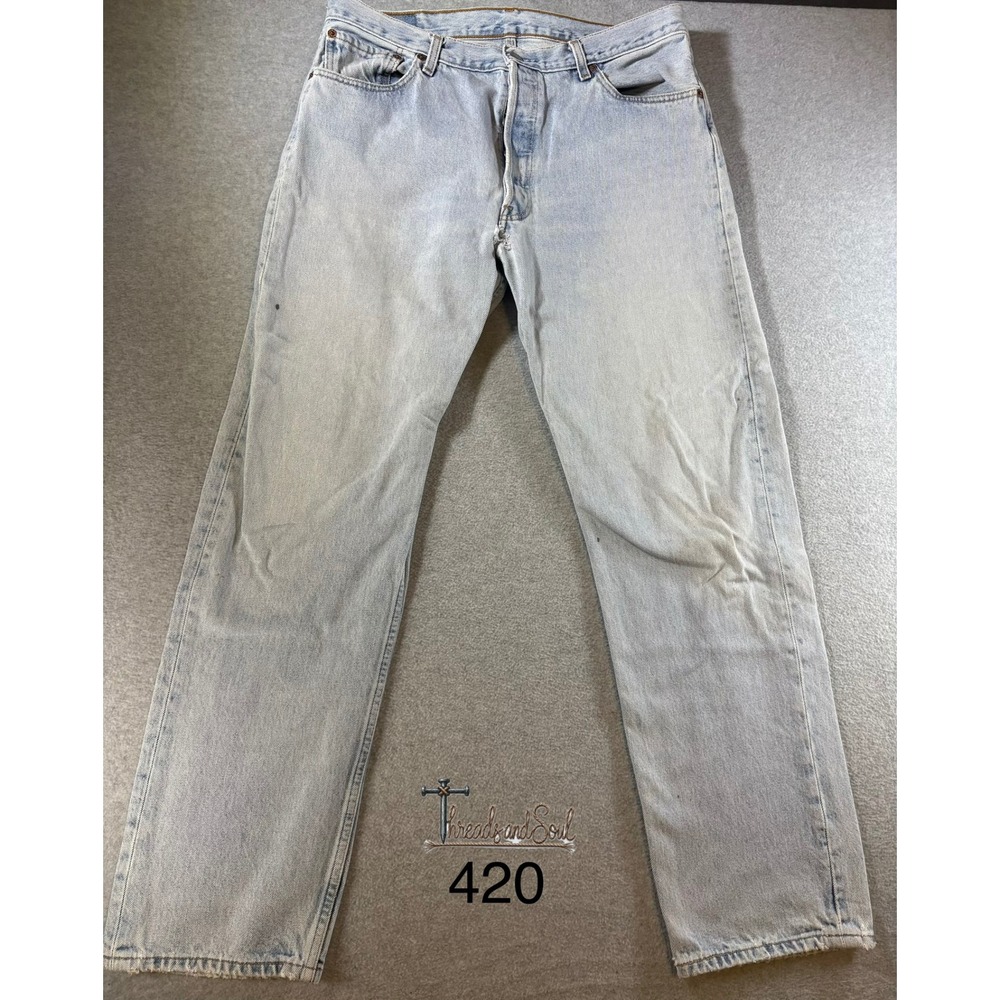 Vintage Levis 501 Original Fit Jeans Light Wash Thrashed Denim 36x32 Mens 00501